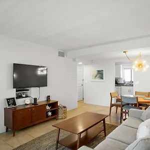 Oceanfront Daytona With Views! Apartment